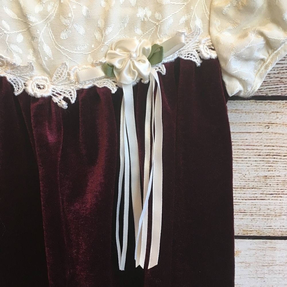 VINTAGE JESSICA ANN VELVET ROMPER - Picture 4 of 8